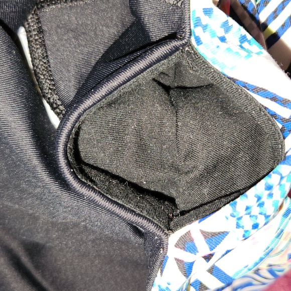 Pink by Victoria Secret capris - Picture 11 of 12